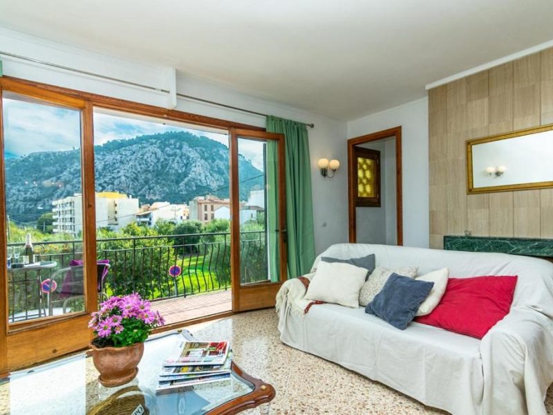 Can Puig, amplia y luminosa casa a las afueras de Pollensa