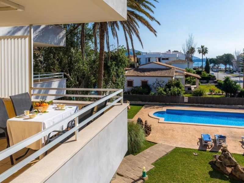 Apartment La Veleta with Sea View