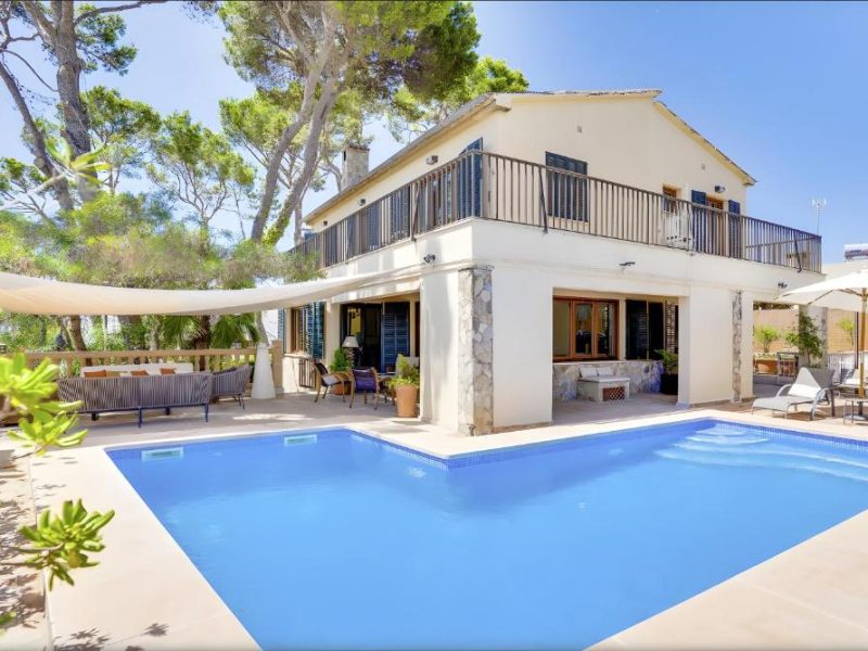 Вила Кала Естансия Мерцедес