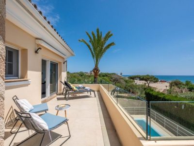 Beachfront Villa with Sea Views & Private Pool