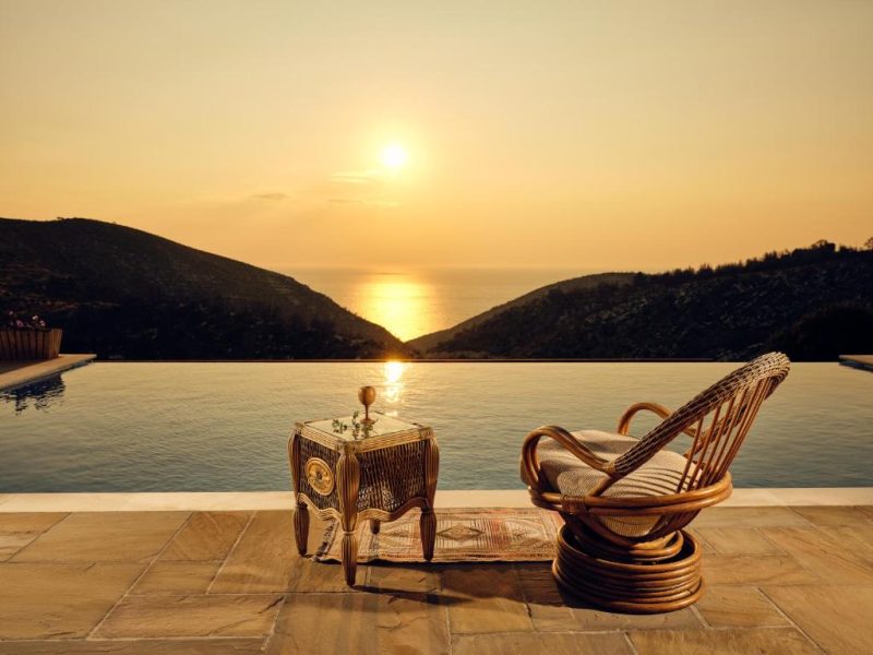 Karousa Villa - A luxury retreat with stunning views, by Zantewize