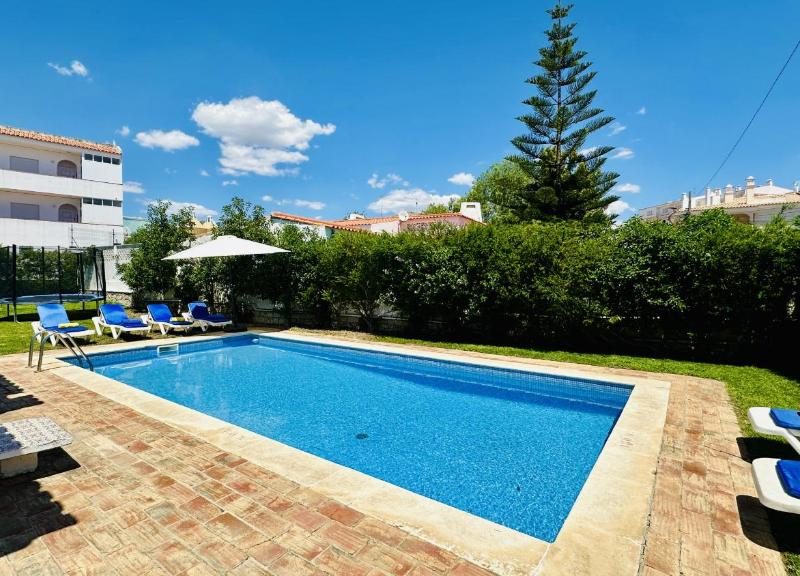 Strip II - Private Pool - 8 Guests - Albufeira