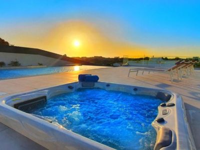 Sunrise Villa by Laranjal Rentals