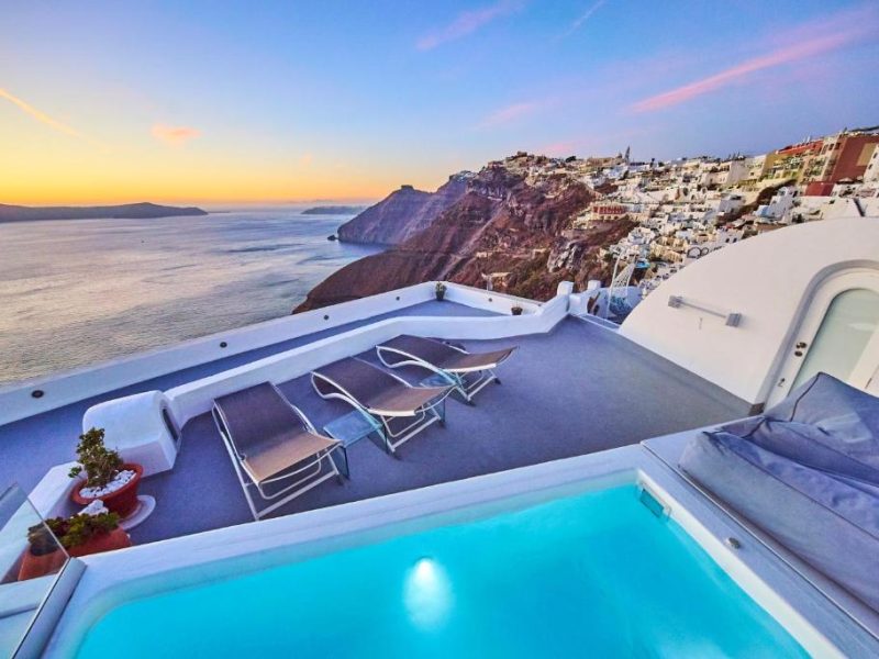 Trieris Villa & Suites