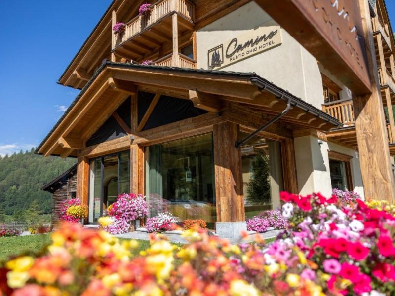 Camino Rustic Chic Hotel