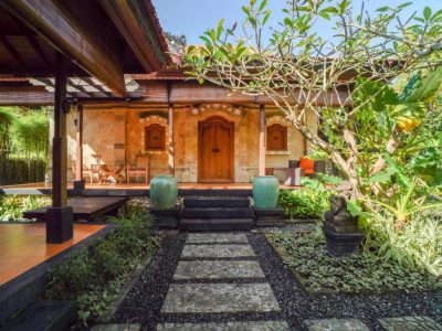 Giri Bhagawan Villas & Spa