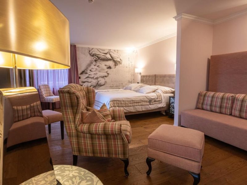 Home Hotel Arosa