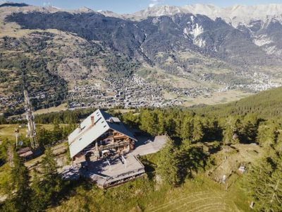 Le Refuge du Grand Hôtel - Altitude 1900 m - Accès Cabine - Cabin Access