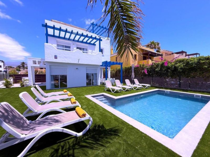 Villa Red Princess - Private Heated Pool